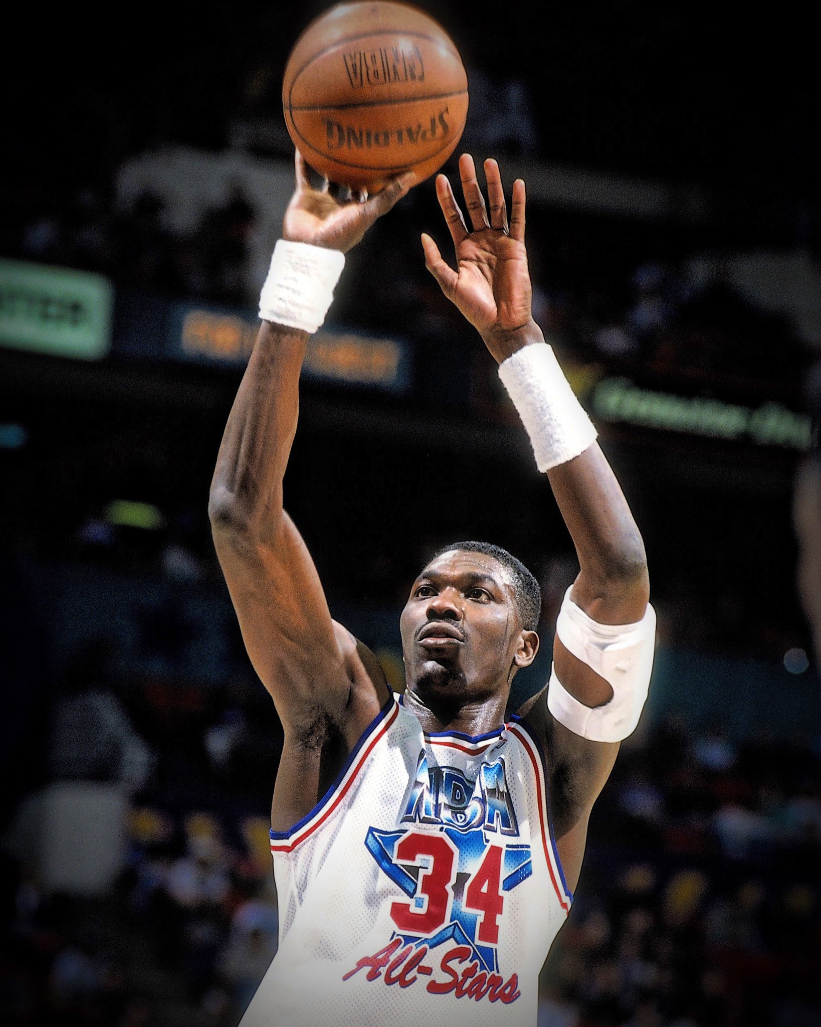 Happy 58th Birthday to 12x HAKEEM OLAJUWON! 