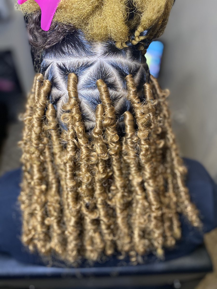 #757braids #757hair #thursdaymorning #FridayFeeling #braids #BlackGirlMagic #atlbraids #vabraids #nsubraid #odu #knotlessbraider757 #BlackOwnedBusiness