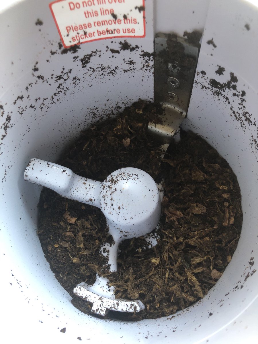 The 1st batch of compost from my Vitamix Foodcycler! Works like charm 😁 #vitamix #foodcycler ⁦<a href="/Vitamix/">Vitamix</a>⁩ ⁦<a href="/RatinaudHFX/">Charcuterie Ratinaud</a>⁩ ⁦<a href="/chefcraigflinn/">Craig Flinn</a>⁩