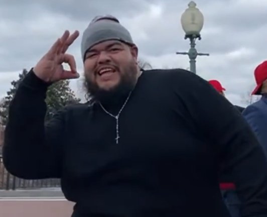 Edgar Gonzalez (Remy del Toro) of Rockford https://annefranksarmy.noblogs.org/a-look-inside-chicago-alt-right-militias/ https://shieldwallchicago.noblogs.org/post/2020/11/25/grifters-liars-creeps-at-stop-the-steal-thanksgiving/ https://shieldwallchicago.noblogs.org/post/2020/11/28/reportback-of-maga-nothanksgiving/(Photo Credit to  @dudgedudy)