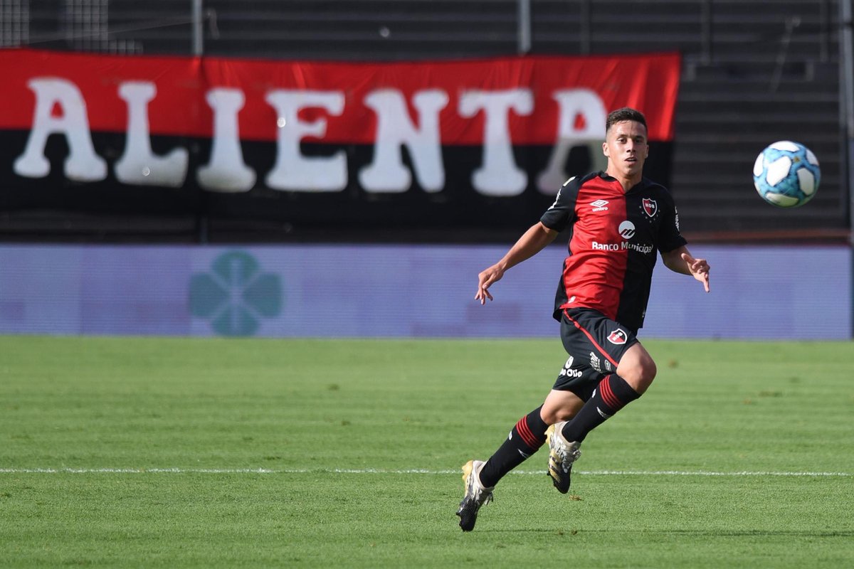 Serious injury ended Pancho Gonzalez’s (19) Copa but Newell’s have a real prospectOnly goals were lacking from a bright debut at Central for Pupi Ferreyra (18)They just keep coming at Lanús & Franco Orozco (19) is nextCutting in off the right Vélez's Luca Orellano (20) 