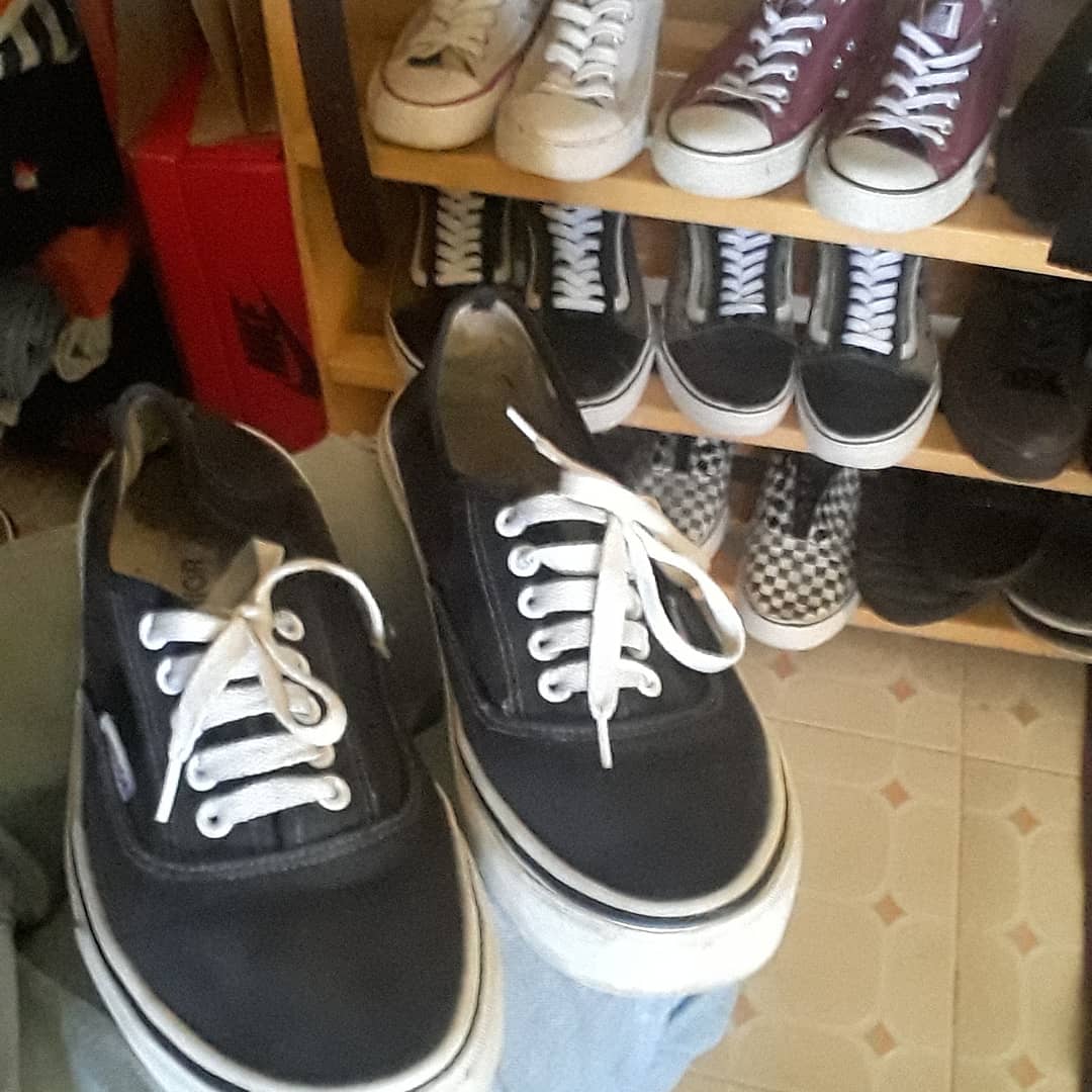 53artz's tweet photo. Colourful world ain't it?
#IkoKaziKE #IkoKiatuKe #vanscustomculture https://t.co/rjZDUkfcLr