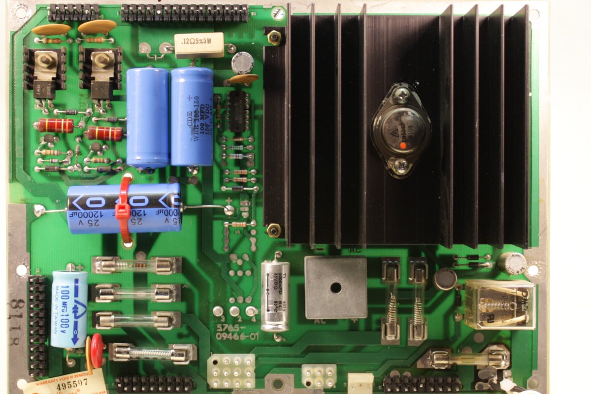 Multibille's tweet image. Ajustement de l'alimentation 5V sur Williams System 9-11
multibille.fr/blog/articles-… #pinball