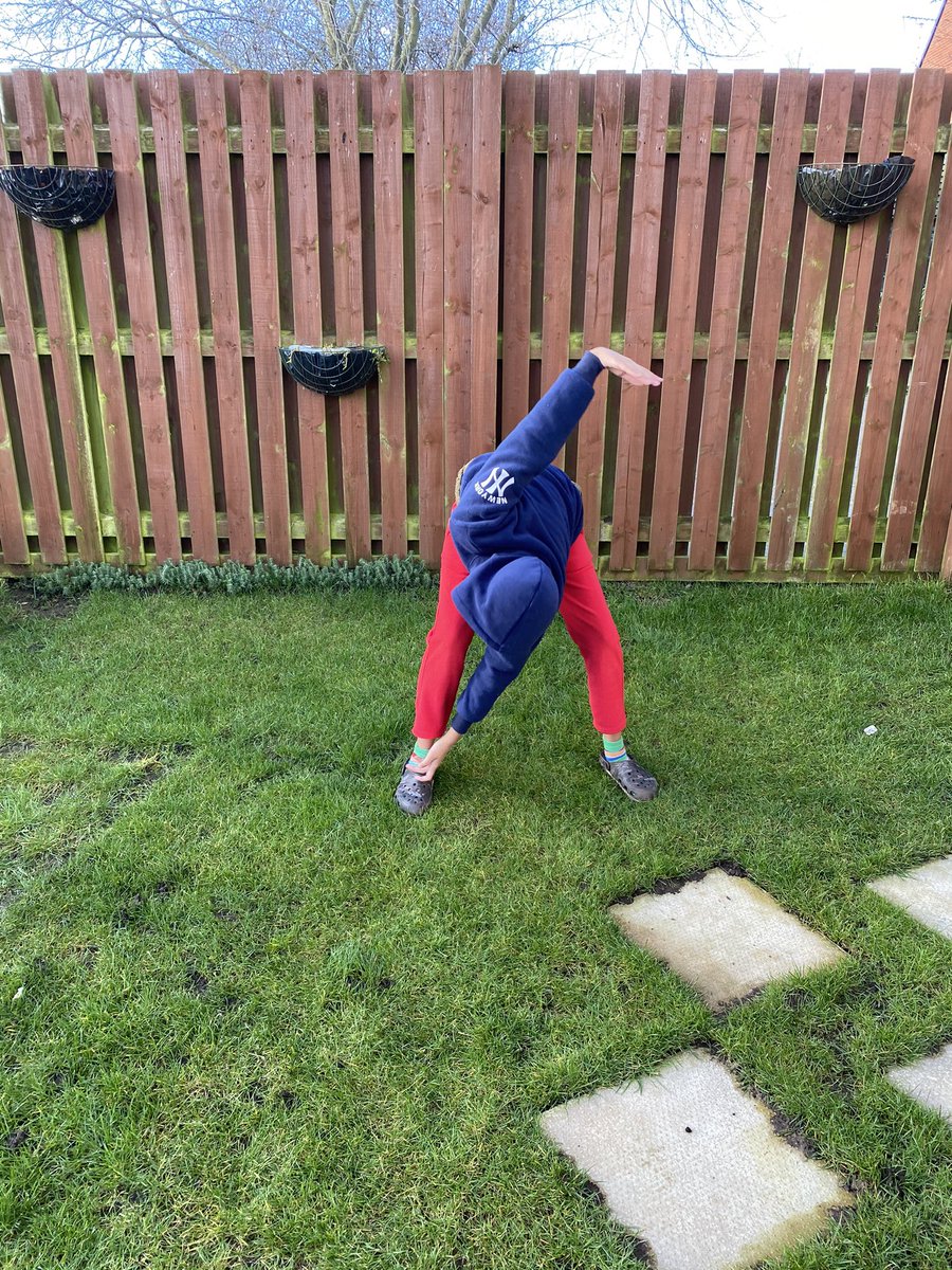 sandhya13191452's tweet photo. @WalesHigh2025 Vansh is doing bit of physical activity in between his lessons 😀😀 https://t.co/NqPbKzQToa
