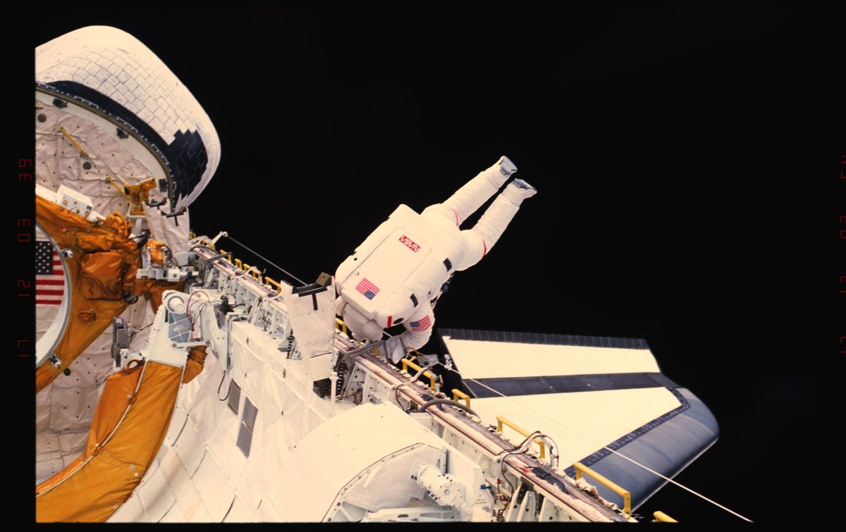 SpaceAboveUs's tweet photo. On STS-54 Endeavour is ready to deploy TDRS-F, we're ready to learn about the interstellar medium, and Greg Harbaugh and Mario Runco are ready to get a little EVA experience. #STS54 1/6 https://t.co/ESSdAJ169X