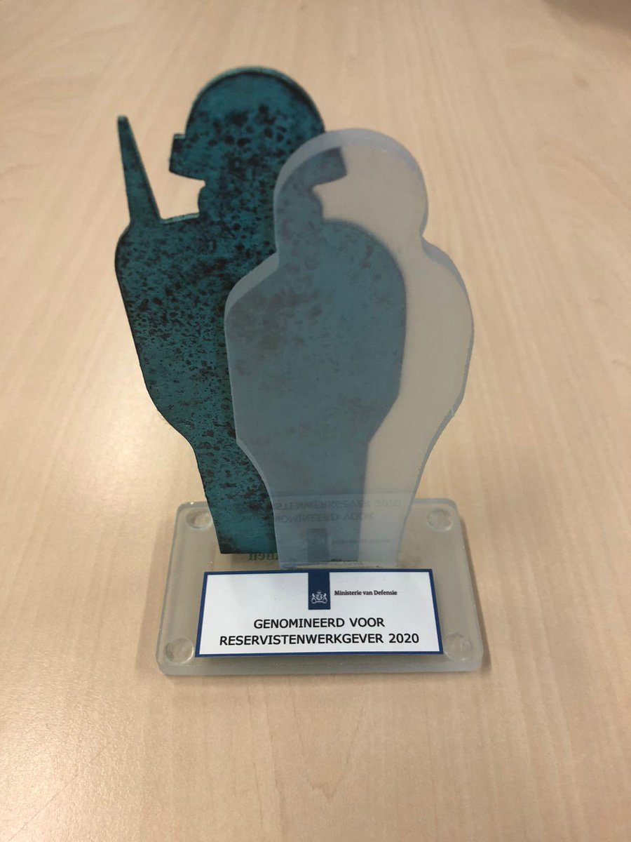 Vandaag in Soesterberg uit handen van Defensie-collega Kleveringa van Employer Support de nominatie 
“Reservistenwerkgever 2020”ontvangen! We zijn zeer trots op deze mooie award, eervol om door collega’s voorgedragen te zijn! <a href="/Defensie/">Ministerie van Defensie</a>