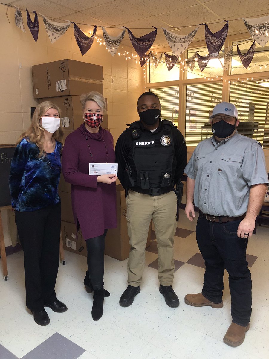 SESPride's tweet photo. @SESPride would like to thank our community partner, Radius Church and @JBettis3 , for the donation that they have made to our school.  We understand that a school can only be as good as the community that supports it and because of them we are able to do amazing things. https://t.co/JZEkaOkkYO