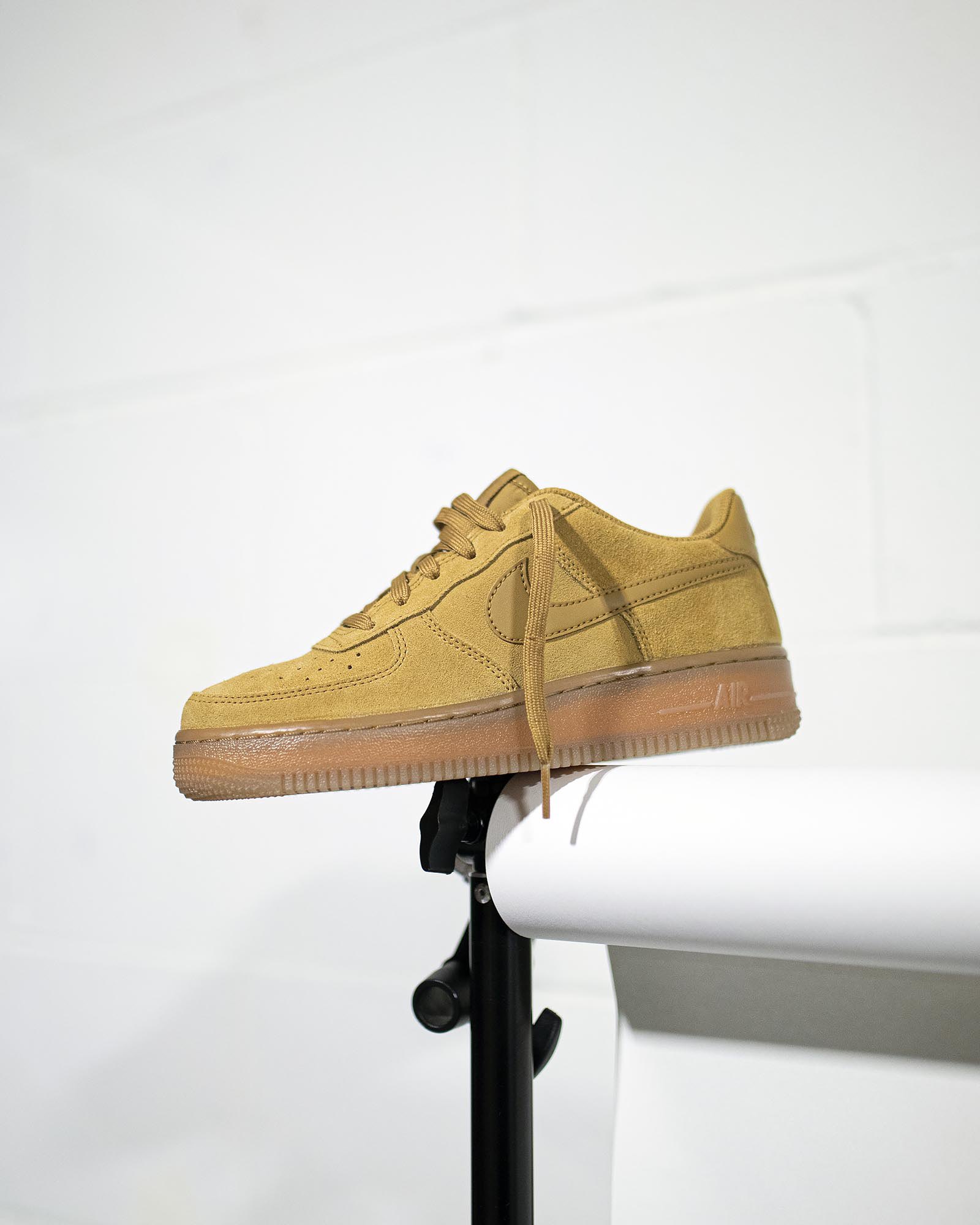 Nike Kids' Air Force 1 LV8 3 Wheat