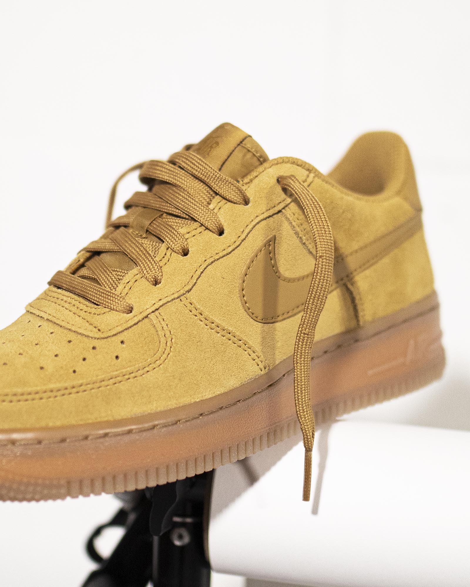 Nike Kids' Air Force 1 LV8 3 Wheat