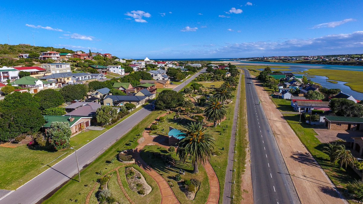 STILBAAI - Curious about why so many travellers choose Stilbaai as their holiday destination? Head over to our Facebook Page to read more about this coastal town and all its traveller facilities #ExploreHessequa