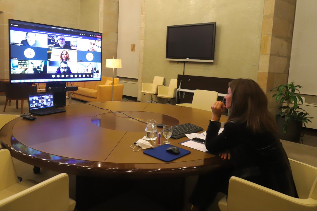 Govern de Catalunya (@govern) on Twitter photo 📸 La #consellera <a href="/meritxellbudo/">Meritxell Budó🎗</a> ha presidit la reunió de la comissió assessora per a l'Estratègia de Dinamització Territorial "País d'oportunitats, #País Viu" 📸 La #consellera <a href="/meritxellbudo/">Meritxell Budó🎗</a> ha presidit la reunió de la comissió assessora per a l'Estratègia de Dinamització Territorial "País d'oportunitats, #País Viu"