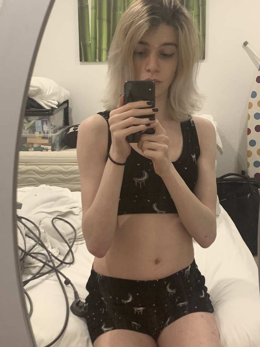 Kinda cute PJ set I got wiv a cute pattern
#femboy