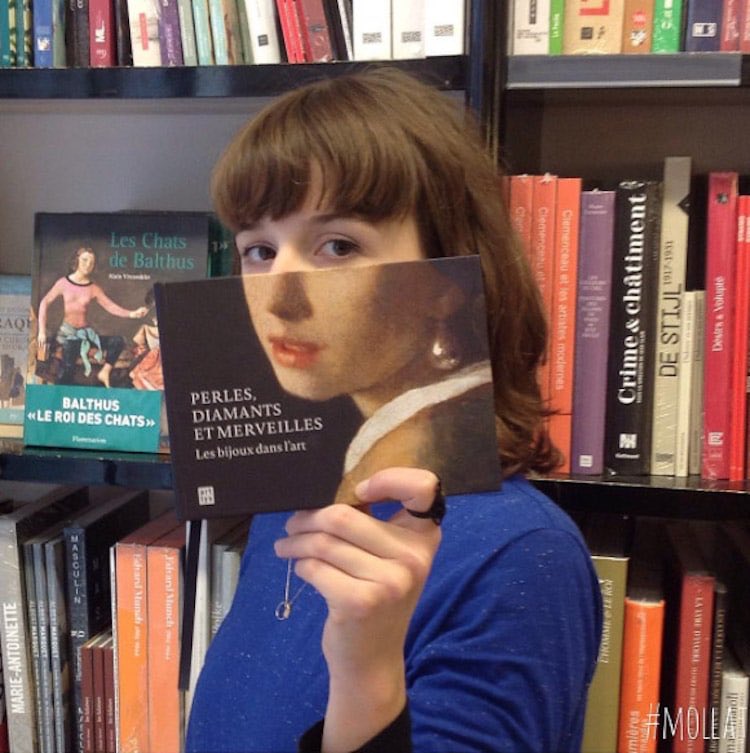 Ochiq koylak va korinadigan tanga onlayn