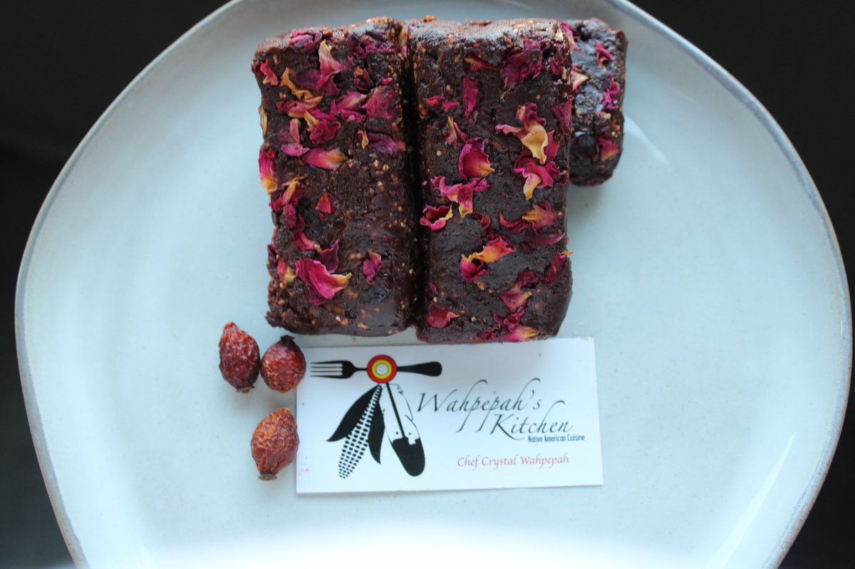 Out now chocolate rose hips wild rice maple amaranth bar .
wahpepahskitchen.com 
#Indigenouschocolate
