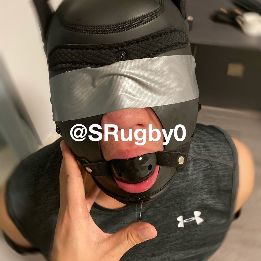SRugby0's tweet photo. 狗狗就要学会流口水  #肌肉狗 #1奴  #精牛  #狗奴 #0主 #口塞 #调教 https://t.co/268VpFmg39