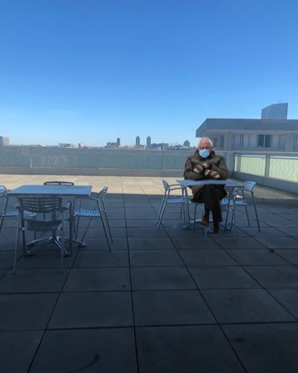 IUICampusCenter's tweet photo. This guy has been sitting in the Campus Center all day. I don't even think he stands up. He just appears.
#IUPUI #Jags #BernieIsAJag #IAmAPhotoshopPro https://t.co/bdtUJ4Kf0N