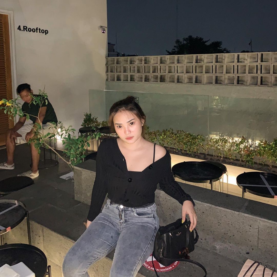 OpenBoAndVcs2's tweet photo. Available Sidoarjo 💕
Ada tarif spesial ya
Inc/exc🏢
Info DM/Wa;081995616480
#wpsidoarjo
#bosidoarjo
#opensidoarjo
#openbosidoarjo
#bokingansidoarjo
#angelsidaorjo
#Bisyarsidoarjo
#bispakSidoarjo
#Sidoarjo
#exposidoarjo
#readysidoarjo
#sidoarjobo
#sidoarjobispak
#includesidoarjo https://t.co/xnq4qWJqgQ