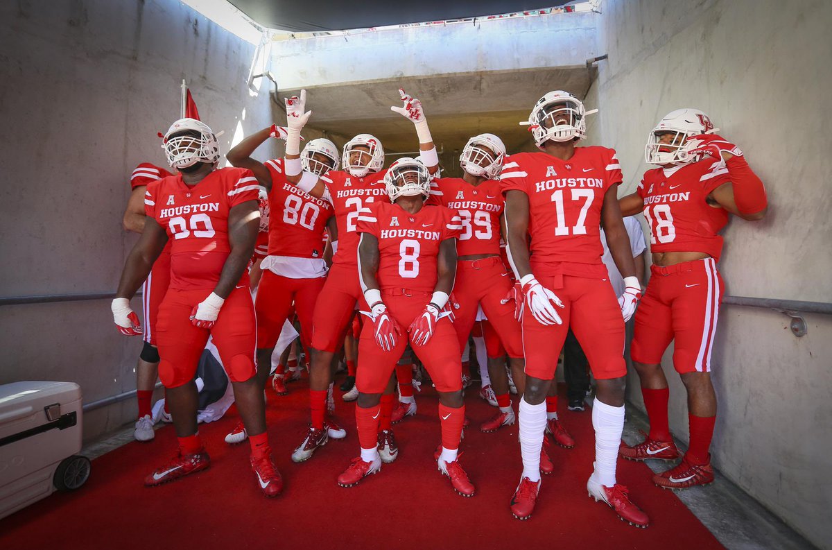 jo151093's tweet photo. Yes sir AGTG Blessed to receive an offer from my hometown school the University of Houston 🙏🏾🙏🏾 https://t.co/YnBgkf4Tu0