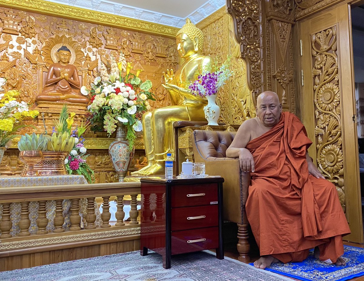 "မေတ္တာပို့ရန်"

☸️ ကိုယ်စိတ်နှစ်ဖြာ၊ ဘေးရန်ကွာ၊ ချမ်းသာကြပါစေ။

☸️ ခန္တီနှလုံး၊ အစဉ်သုံး၊ ရွှင်ပြုံးကြပါစေ။

☸️ ဒို့မေတ္တာစွမ်း၊ ကမ္ဘာလွှမ်း၊ ငြိမ်းချမ်းကြပါစေ။ 

#သီတဂူဆရာတော်