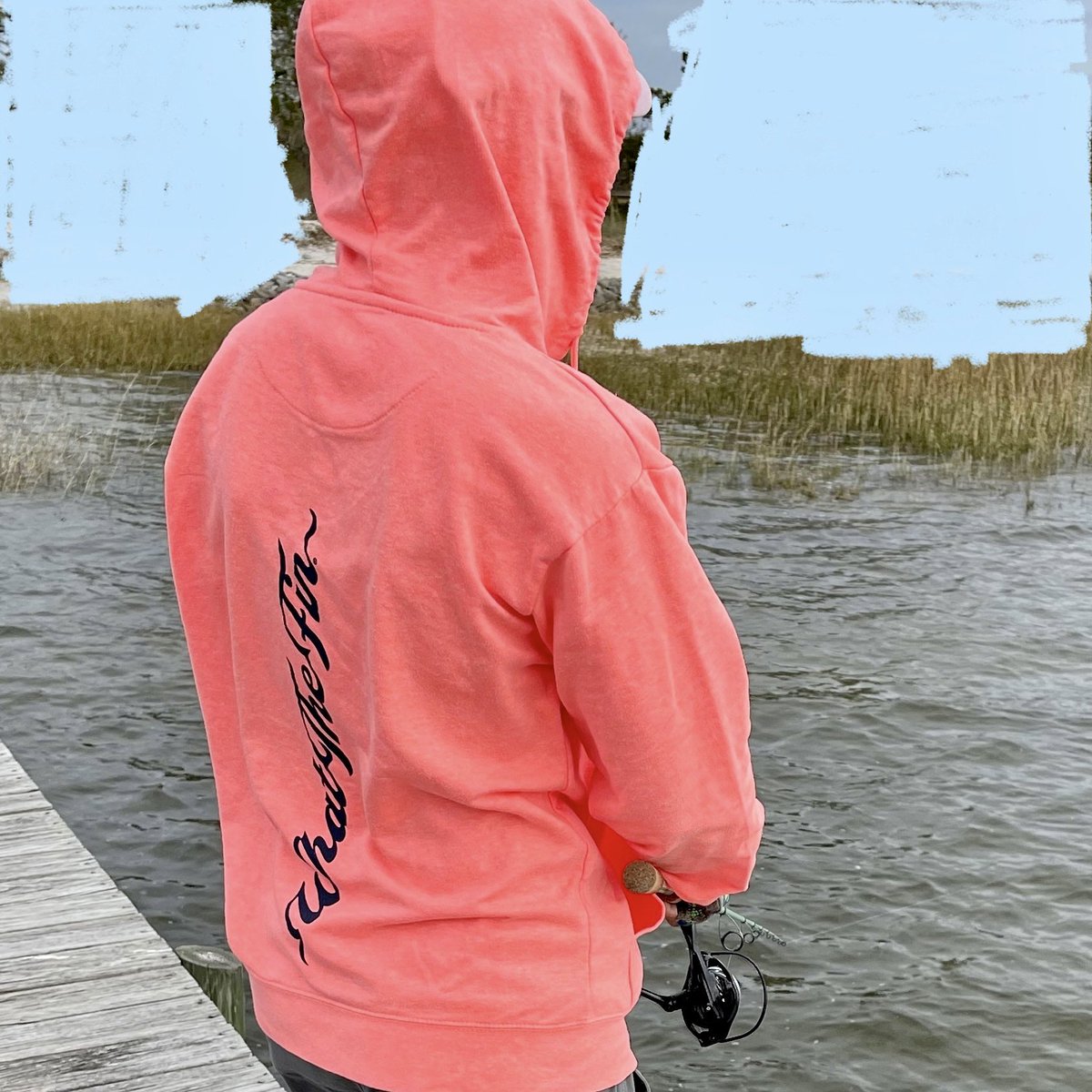 NoLimitsCharter's tweet photo. Cold winter wind today on the afternoon dock walk! Glad I pulled a hoodie on beforehand!! š„¶š¦æš£ #winterwind #wherethewatersreach #dockwalk #whatthefin #hoodieweather #ladyangler https://t.co/rtv58DMFYF