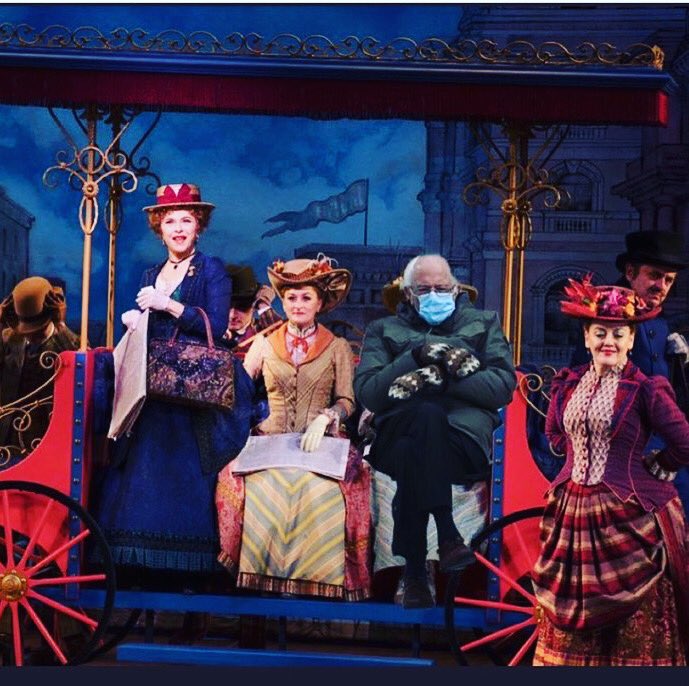 OfficialBPeters's tweet photo. Pulling into the station https://t.co/35MYo6Zf9M