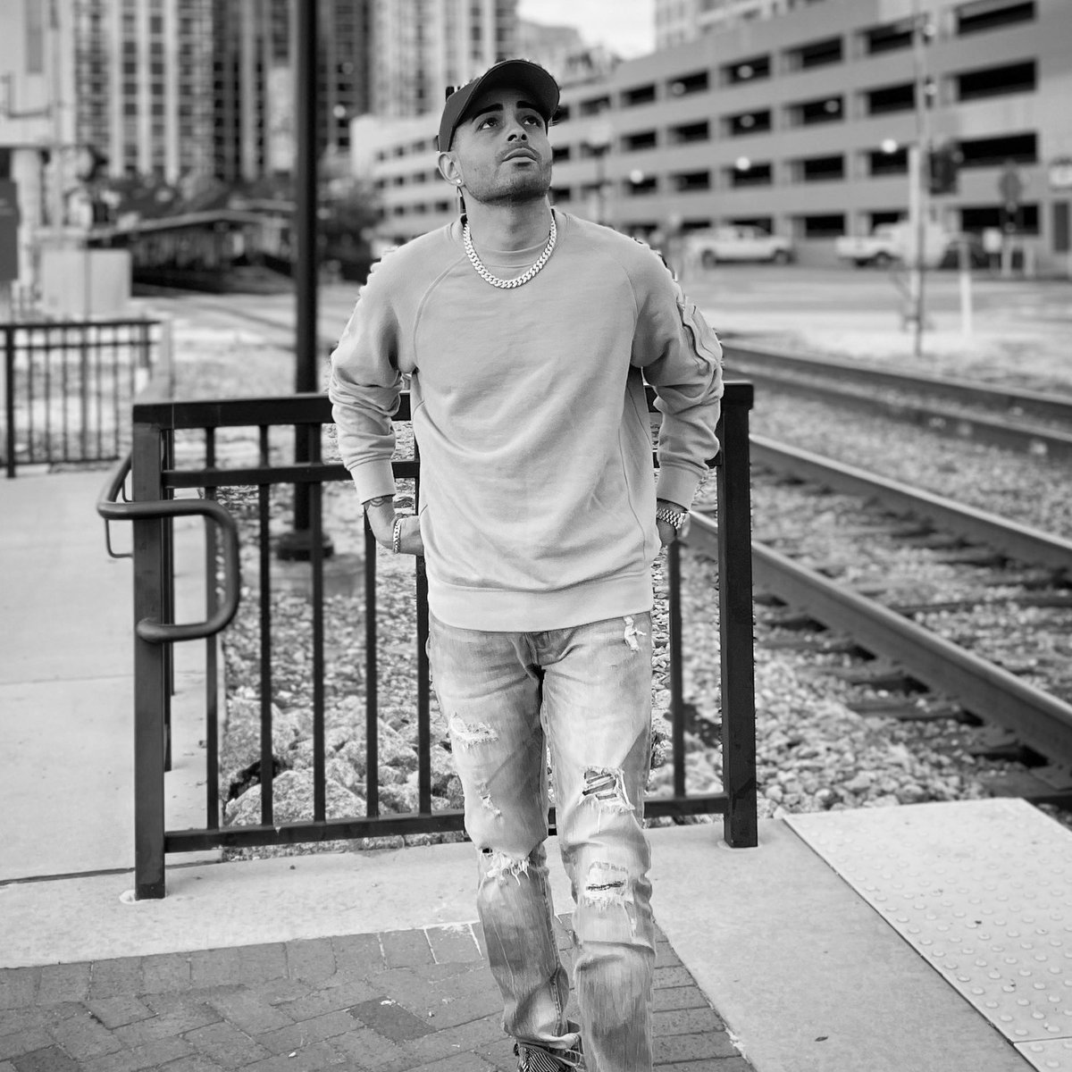 Enfocado en mi Norte.  Todo lo demás es ruido... De donde me leen? #QME