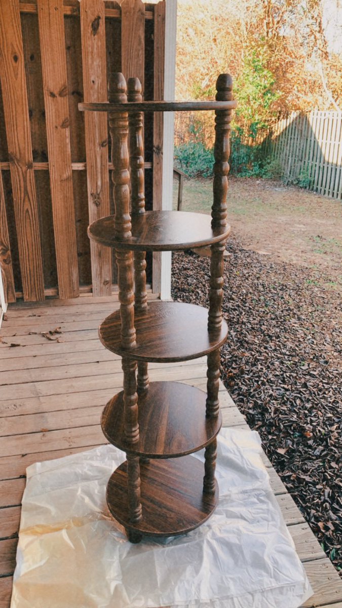 __MakeItRain's tweet photo. Clean, Dry, Dull & Done!
From ๐ฅฑ ๐๐พ Plant Shelf๐คฉ
Stand: $20 via OfferUp
Primer: $10
Paint: $7
What project is next? Stay Tuned ๐
#TDM #ThreadsDecorAndMore https://t.co/y5YQVNWBvg