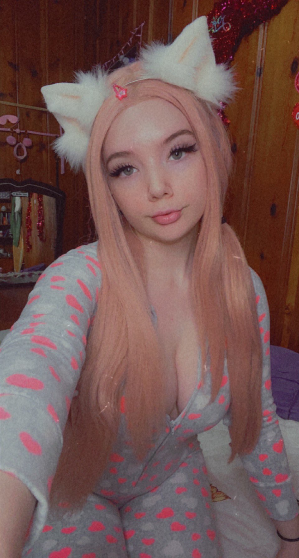 Would you wanna have a sleep over with me? 🥺 We could watch porn n’ hentai together 👉🏻👈🏻 https://t.co/yEAYRF6HT5