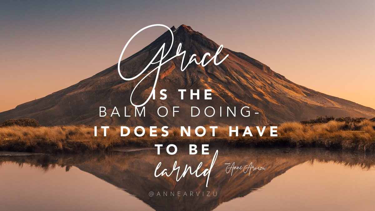 AnneArvizu's tweet photo. Go into the weekend with grace ✨
.
.
.
#InspirationalQuotes #corepreneur #leadership #womenwholead #selfcare #entrepreneur #Entrepreneurship #entrepreneurlife #womenentrepreneurs #grace https://t.co/MbyzgmqH0r