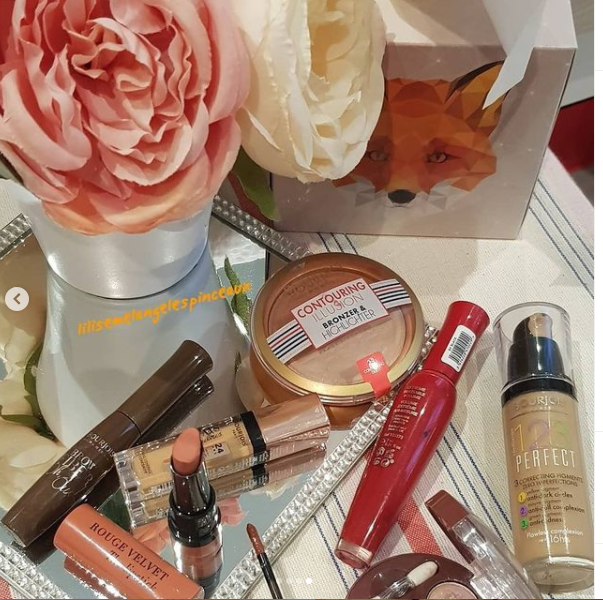 NathBAC's tweet photo. #maquillagedujour #makeup #bourjois @bourjoisparis #femme #woman #quadra #blogueusehautdefrance #lifestyle #instagramers #beauteaddict #picoftheday #blogbeaute #lilisemelangelespinceaux #France https://t.co/Fiz5d4F5Sf https://t.co/mqJC0UO59m