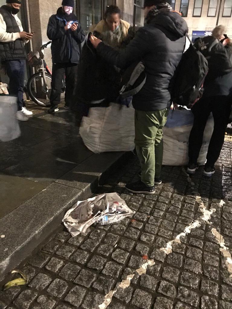 Getridoffit's tweet photo. Distributing donations given from people in communities #recycling #unwanteditems #reducinglandfill #givingback #realappreciation #dinate https://t.co/Togltgg4CL