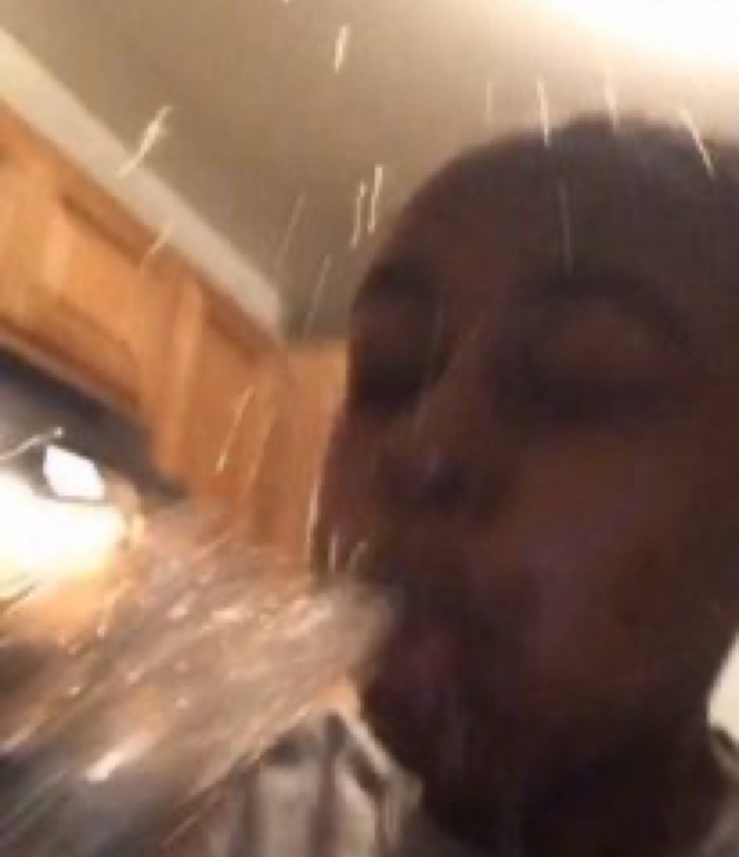 POURQUOI J’AIME TWI🌚TTER (@jaimetwi_) on Twitter photo 