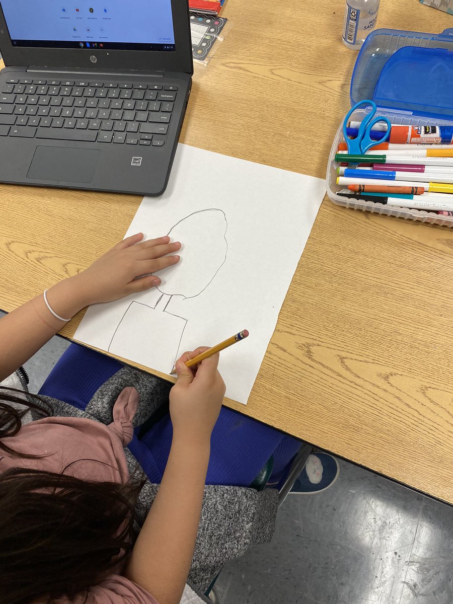 Irocdz28's tweet photo. Or making figures with numbers #drawingwithmath https://t.co/BQQTUc7akc