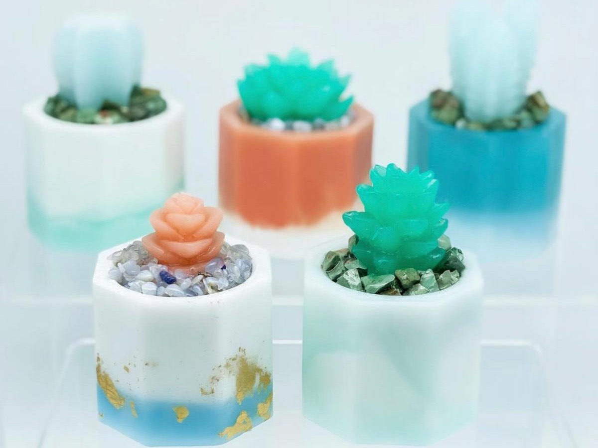 desertpear1's tweet photo. Faux succulents are the perfect marriage of Boho and Desert decor AND they are kill-proof! Not that any of us kill plants...๐
๐คซ
On Etsy: pre-made & customizable options!
#jewelry #fashion #handmade #accessories #etsyseller #artistsoftwitter #succulents #cactus #deserttheme https://t.co/x13p4nsA9z