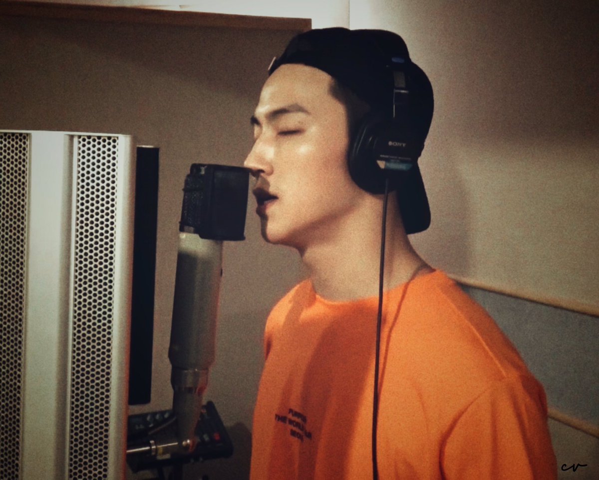 coconutverbena's tweet image. bringing his broad shoulders to Firework recording 💥