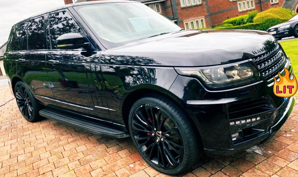 BenHeath2021's tweet photo. Anyone after a used Range Rover let know #Beaut  #15Plate #BucketList #ItsTime 🤩 https://t.co/bS7Uvybv1U