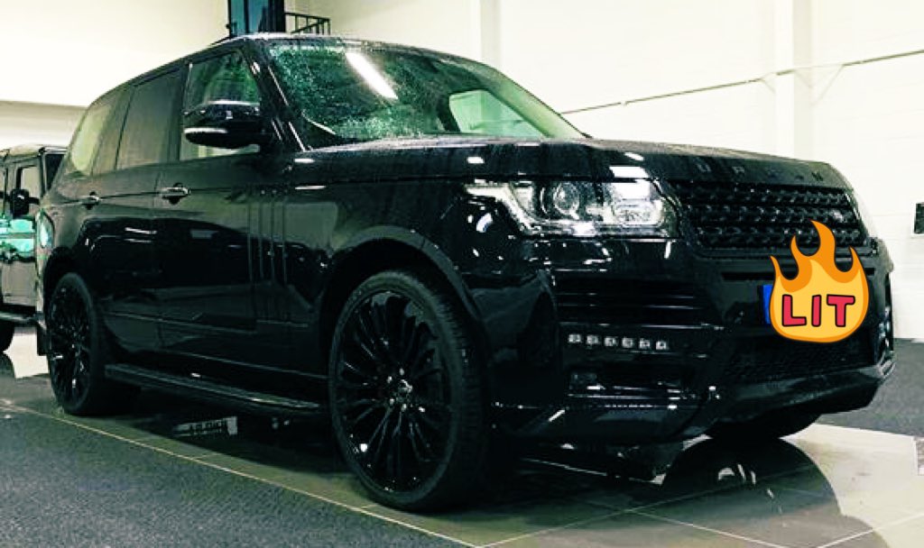 BenHeath2021's tweet photo. Anyone after a used Range Rover let know #Beaut  #15Plate #BucketList #ItsTime 🤩 https://t.co/bS7Uvybv1U
