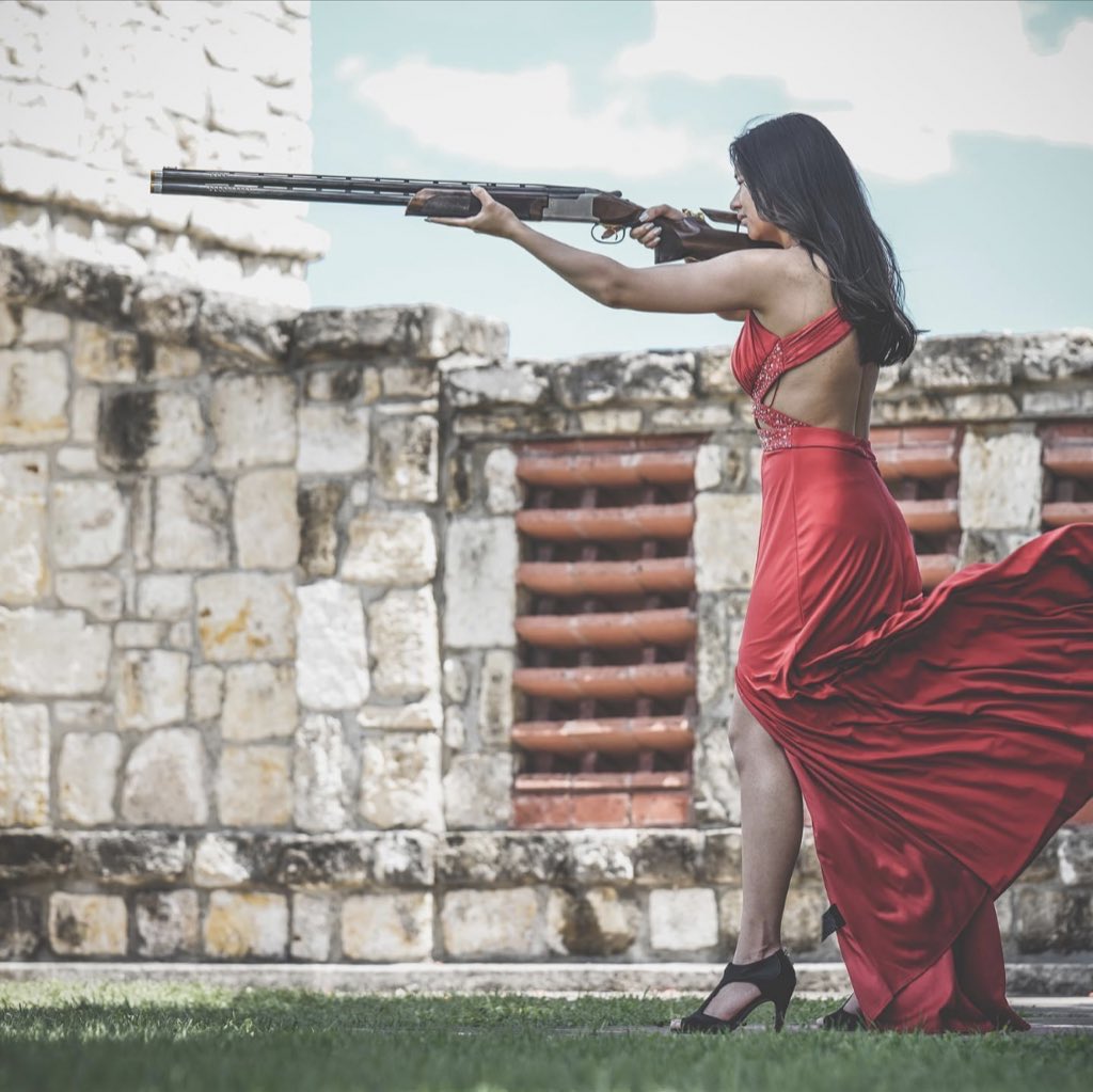 miaacariaga's tweet photo. hi guysss, we made it to the final round of voting for the @USAShooting magazine cover! I would GREATLY APPRECIATE if everyone could click on the link and vote for my photo!!! Thank you 🤩
https://t.co/wza25ltCf3 https://t.co/wza25ltCf3 https://t.co/4nn1hNkKuL