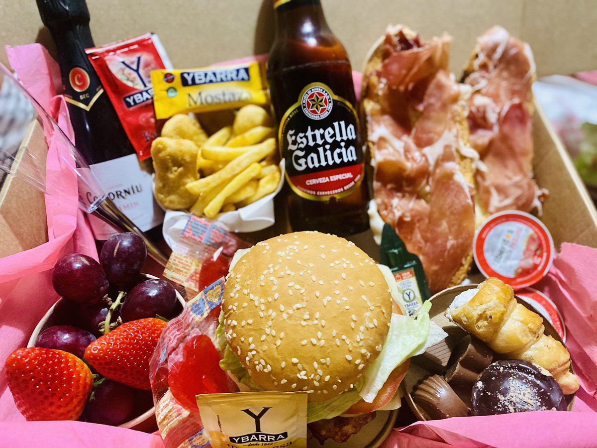 leire_2002's tweet photo. CAFE ANAIAK se reinventa con unas cajas especiales, para desayunos, comidas o cenas.. Os dejo unas fotitos. Necesitamos vuestro apoyo❤️ Instagram: Cafeanaiak ; Facebook: Cafe Anaiak (+ info privado) ✨Se agradece difusión ✨ https://t.co/2aZ3xWyzXs