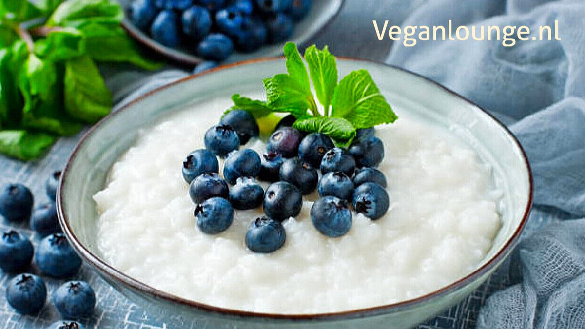 VEGAN CHEESECAKE RIJSTDESSERT 
Deze verrukkelijke vegan cheesecake dessertrijst is na slechts 12 minuten koken klaar voor een heerlijk romig toetje. De rijst neemt  tijdens het koken veel vocht op, waardoor je dessert een rijke en volle  smaak krijgt. =>> bit.ly/2XZ4qeY