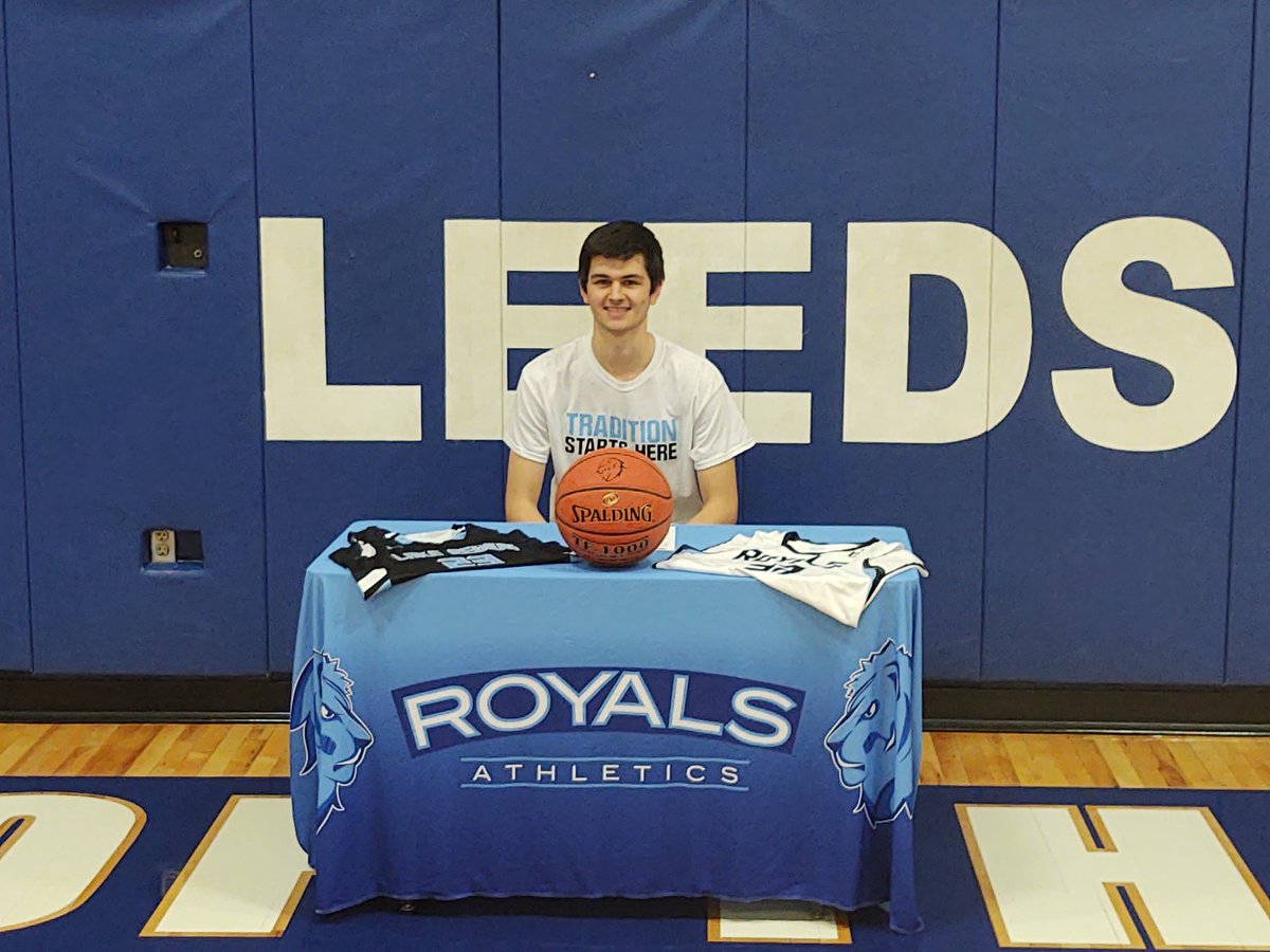 CoachJ_Marsh's tweet photo. Excited to welcome 6'2 Guard Blayne Anderson from Leeds, ND to the #RoyalsFamily! #JoinRoyalty https://t.co/yczKLlEhxD
