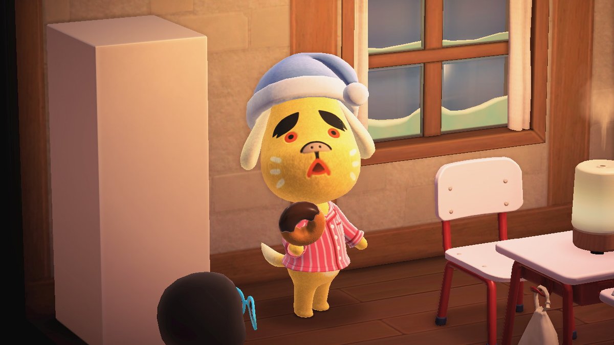 vicsACNH's tweet photo. Benjamin eating a donut before going to bed <3 #AnimalCrossing #ACNH https://t.co/4HIjYOhqRf