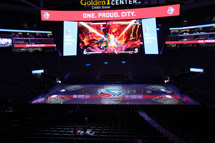 What game would you pick to play on this screen? ๐ณ https://t.co/PHF7RHIZll