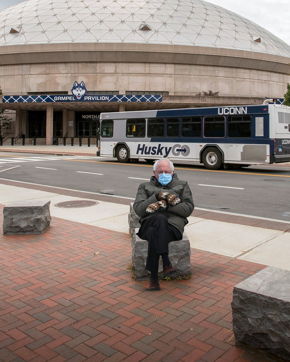 UConn's tweet photo. When you just miss red line 🚌 #BernieSanders https://t.co/jM9OReSVge