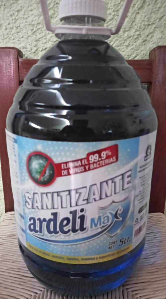 EspontaneoCDMX's tweet photo. @LaRomaMex @VidaCondesa buena tarde, si necesitan gel antibacterial, tengo gelkleen con dosificador de 1.400L en 135 o sanitizante para tapete o limpieza 5L en 200 a domicilio https://t.co/LkvHi6C3xq
