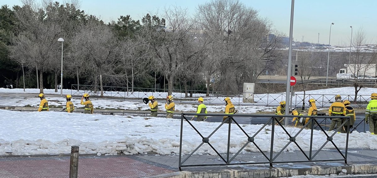 SandokRN's tweet photo. @alcorconbombero @FIRETBF @112cmadrid @natadeandres @AytoAlcorcon @FranTG1976 @drc_alcorcon Y también en Villaverde. Son unas máquinas y para variar en un sector precarizado https://t.co/vd0qBpkU5P