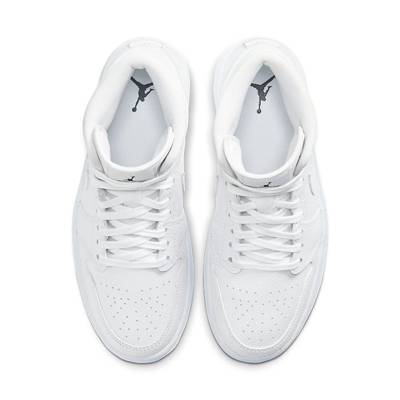 KicksFinder's tweet photo. Ad: The W Air Jordan 1 Mid "White Snakeskin" is available for PRE-ORDER via Revolve! SOLD OUT at all retailers
$115 + FREE shipping and returns

>> https://t.co/apCJd6Yjnc https://t.co/I2Xt7ILmRq