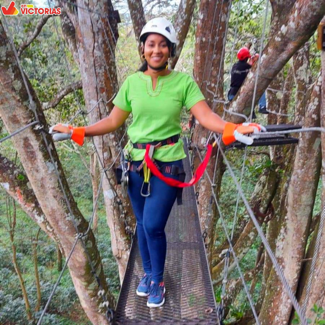 sieteenvictoria's tweet photo. CANNOPY 🤳

Nuestra simpática y aventurera titular de #Turismo #Nicaragua 🇳🇮 compañera @CampbellAnasha nos invita a hacer CANNOPY 🙃 en Diriomo #Granada https://t.co/t4xYBt4Ur0