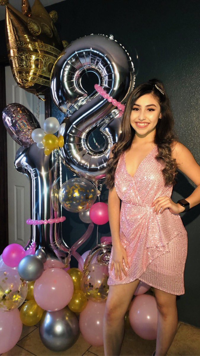 d_ettes's tweet photo. Happy birthday to Senior Nilse Granados and Junior Kayla Ramos🎂❤️ https://t.co/llhEvxqBs1