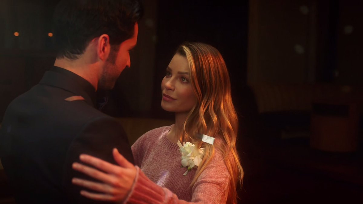 This some shit that I usually don't do (Yeah)But for you, I kinda, kinda want to (Mmm)'Cause you're down for me and I'm down too (And I'm down too)Yeah, I'm down tooSwitchin' the positions for you 